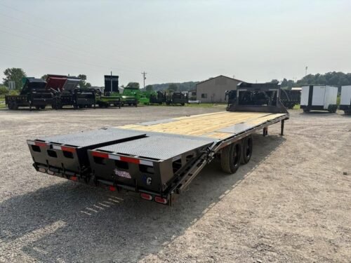 2025 Diamond C FMAX208 28′ x 102″ 18k Engineered Beam With Max Ramps - Image 5