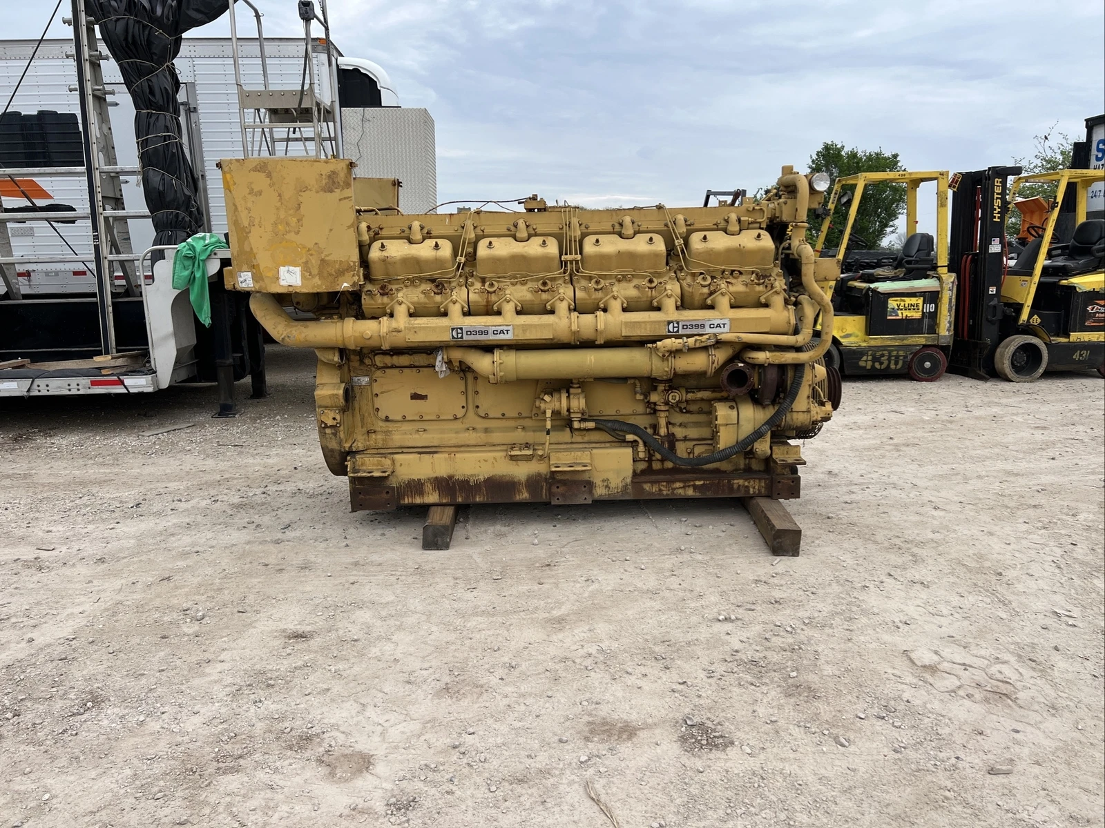 1-19-1.webp Cat D399 Engine Generator Marine diesel 16 cylinder - Image 1