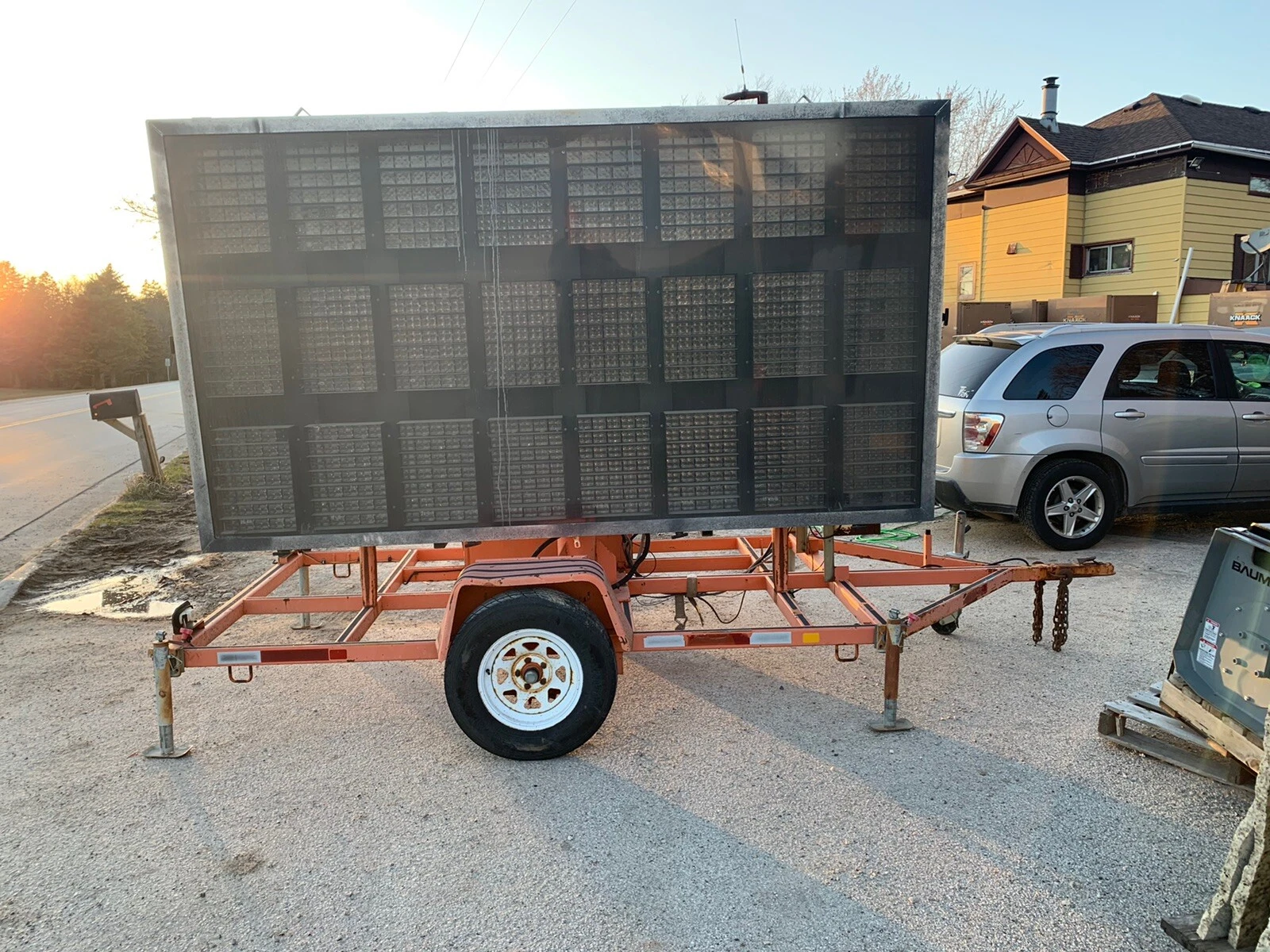 1-43-1.webp Wanco WTLMBSLLBM Sign Board Portable - Image 1
