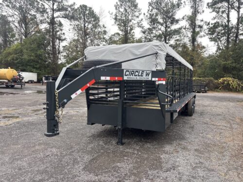 New 2026 Circle W 6.5 x 24 Gooseneck Livestock Trailer 14k GVWR - Image 4