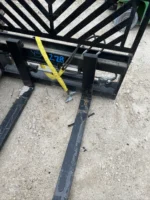 Skid Steer Forks Hydraulic Adjustable universal Cat Bobcat John Deere Gehl - Image 3