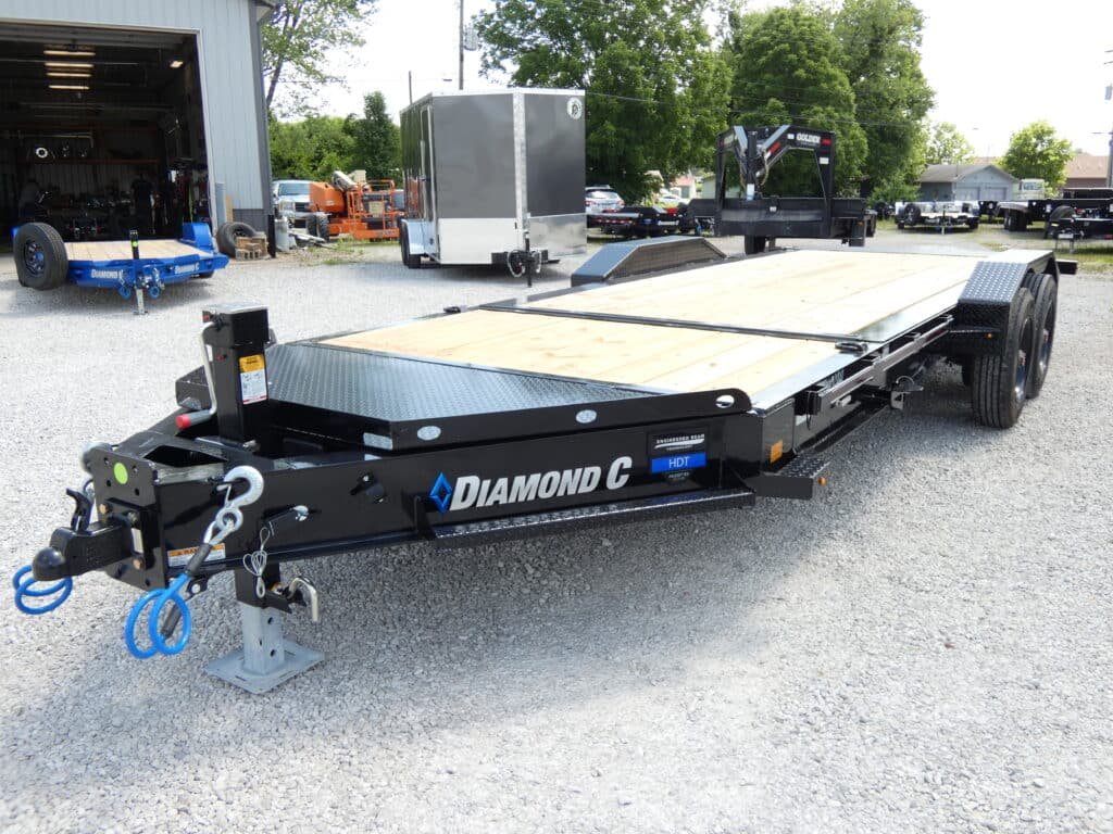 2025-diamond-c-hdt210-82-x-20-20k-split-deck-tilt-equipment-trailer-stock.jpg 2025 Diamond C HDT210 82″x 20′ 20k Split-Deck Tilt Equipment Trailer Stock #301889 – Spencer Trailers - Image 1