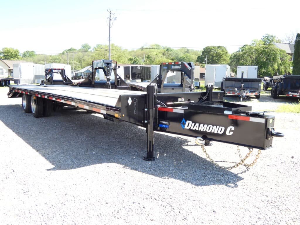 2025-diamond-c-px212-102-x-30-259k-pintle-ring-hitch-equipment-trailer-with-1.jpg 2025 Diamond C PX212 102″x 30′ 25.9k Pintle Ring Hitch Equipment Trailer With MAX Ramps Stock#299813 – Spencer Trailers - Image 1