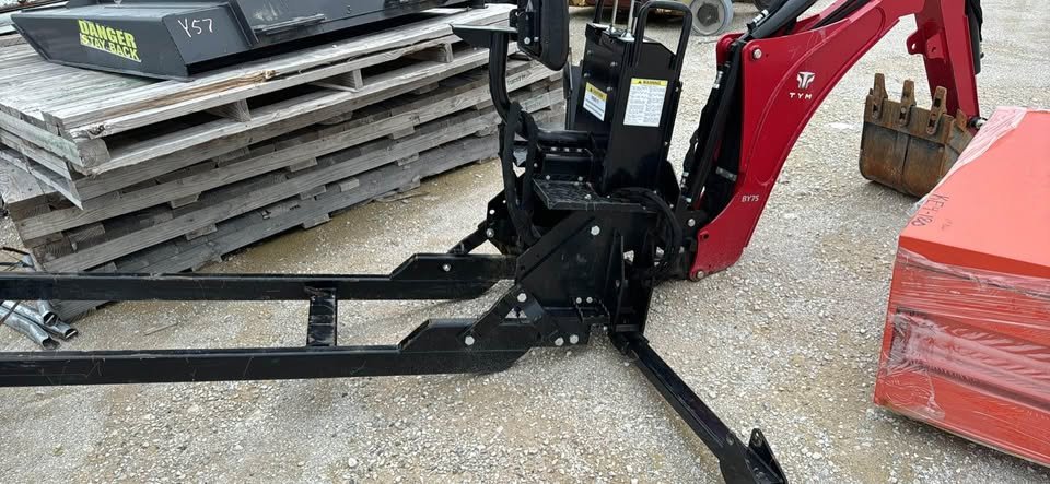 507923439_10237710762737136_3097897779108090622_n.jpg 3 point tractor loader backhoe TYM BY75 - Image 1