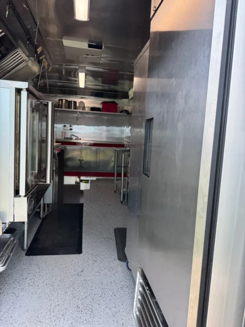 Used food truck - Image 3