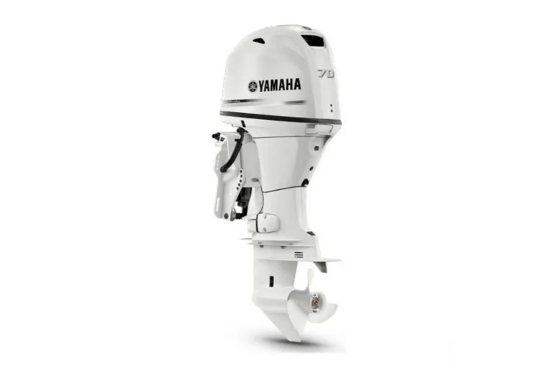 9a3ee044146c1d660e64dc101a69c9cb Yamaha 70 HP Pearl White Outboard Motor — Power Trim & Tilt, Electric Start, Remote Mechanical Control - Image 1
