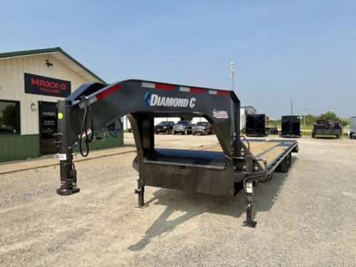 2025 Diamond C FMAX208 28′ x 102″ 18k Engineered Beam With Max Ramps - Image 3