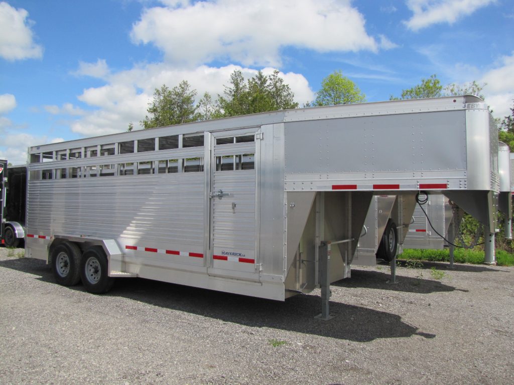 IMG_0112.jpg 2023 EBY Maverick LS 20′ Gooseneck Livestock Trailer - Image 1
