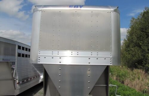 2023 EBY Maverick 20′ Aluminum Gooseneck Livestock Trailer - Image 3
