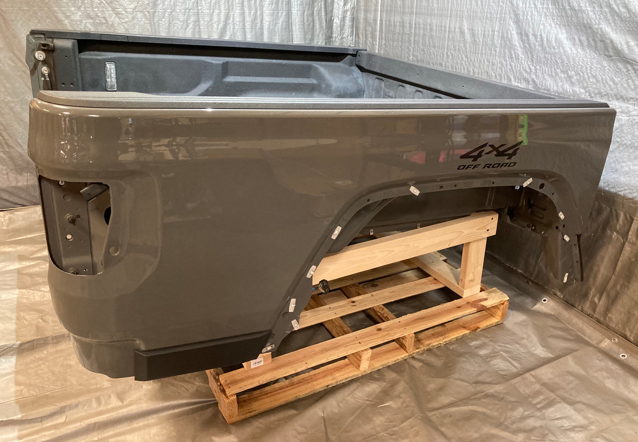 IMG_0135__10181.1741285041.jpg 2020-2024 Jeep Wrangler Gladiator JT OEM Truck Bed Assembly / Sting-Gray JT002 - Image 1