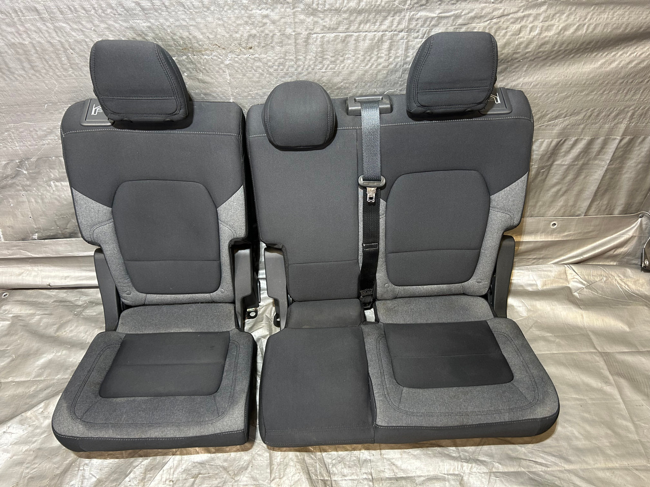 IMG_0137_2__66986.1773770388.jpg 2021-2024 Ford Bronco 4DR Gray Cloth Rear Seat Seat / BR005 - Image 1