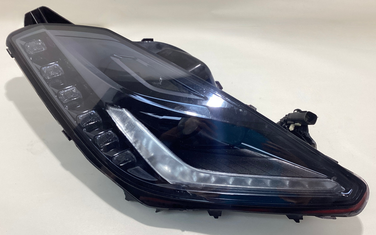 IMG_0493__31499.1737124651.jpg 2014-2019 Chevrolet C7 Corvette Passenger Side Headlight / *DAMAGED TABS* / C7006 - Image 1