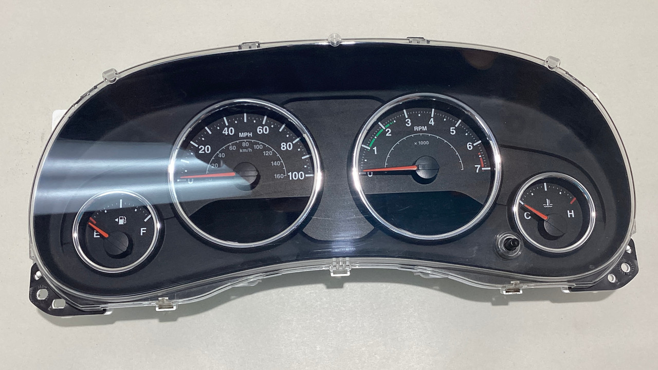 IMG_0515__87830.1724096520.jpg 2016-2017 Jeep Wrangler JK Instrument Gauge Cluster / 56054392AF / JK012 - Image 1