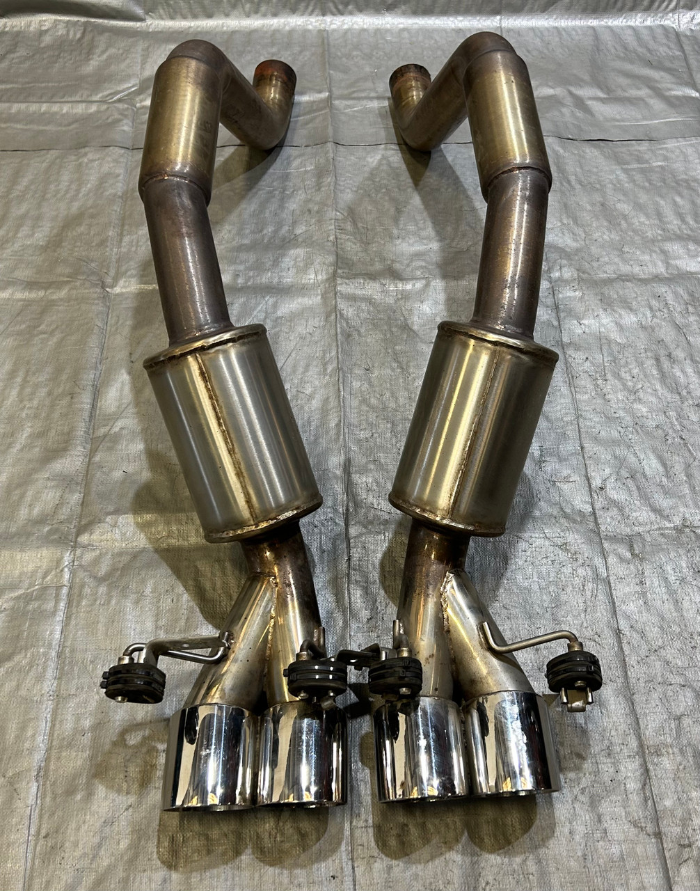 IMG_0956_2__39120.1769798010.jpg 2006-2013 Chevrolet Corvette C6 Z06 Billy Boat Bullet Round Exhaust Mufflers w/ Tips / USED / C6022 - Image 1