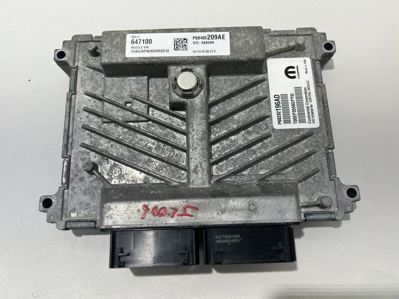 IMG_1400__63890.1698427222.jpg 2018-2020 Jeep Wrangler JL 2.0 Engine Control Module ECU / 68292196AD / JL006 - Image 1