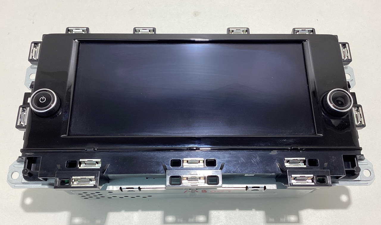IMG_1460__67191.1747749170.jpg 2022-2024 Volkswagen MK8 GTI 8.25" MIB3 OEM Radio Head Unit Display / 5H0035871 / M8001 - Image 1