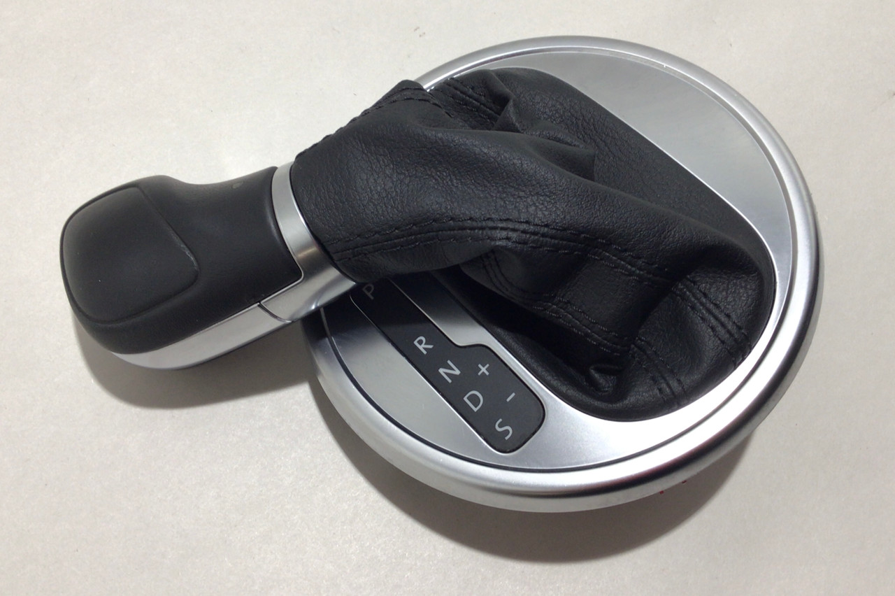 IMG_1549__72274.1702386324.jpg 2018-2019 Volkswagen Beetle Automatic Shift Knob w/ Boot / Trim Ring / VB009 - Image 1