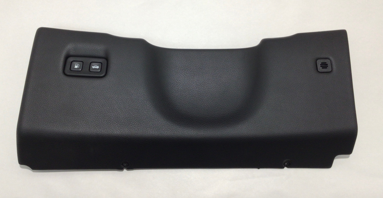 IMG_1802__52226.1702414975.jpg 2005-2013 Chevrolet Corvette C6 Driver Steering Column Trim Panel / Black / C6013 - Image 1