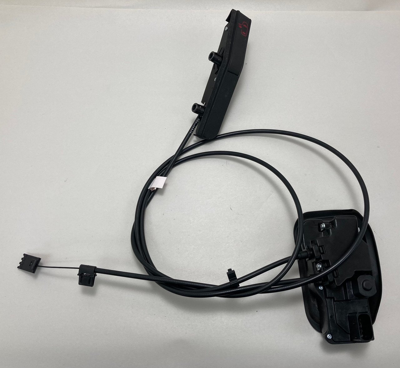 IMG_2045__42034.1754422483.jpg 2014-2019 Chevrolet C7 Corvette Coupe Driver Side Manual Door Latch Release Cable / C7007 - Image 1
