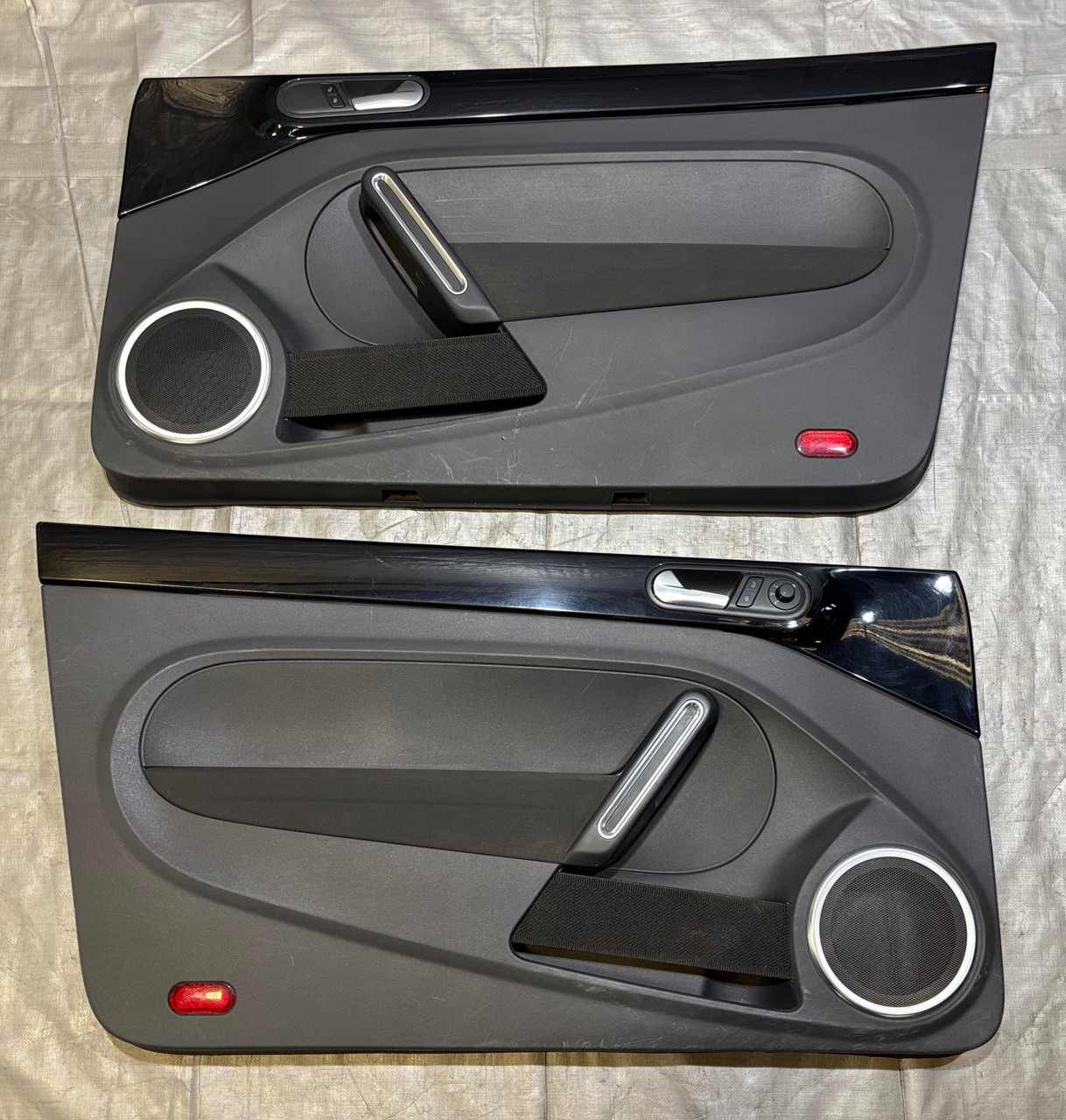 IMG_2063__00350.1778792620.jpg 2012-2019 Volkswagen Beetle OEM Interior Door Panels / Pair / Piano Black / VB013 - Image 1