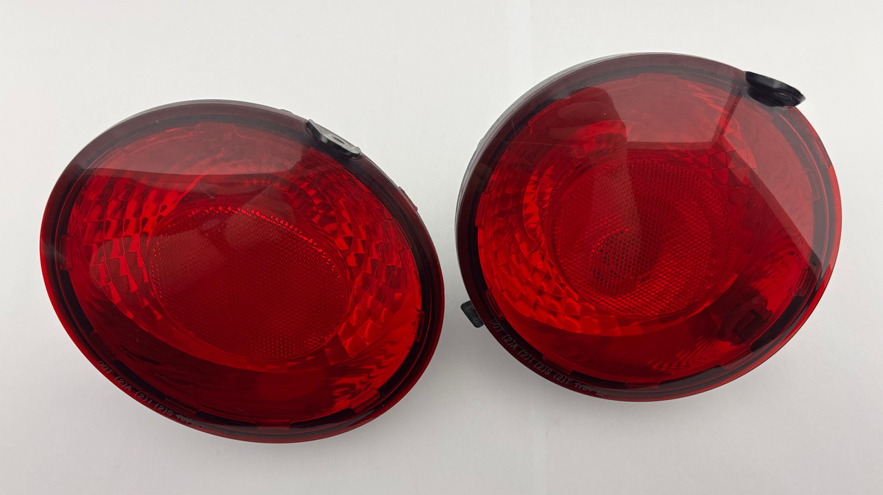 IMG_2340__43546.1775590690.jpg 2005-2013 Chevrolet Corvette C6 Driver Side Tail Lights / Pair / OEM / C6023 - Image 1