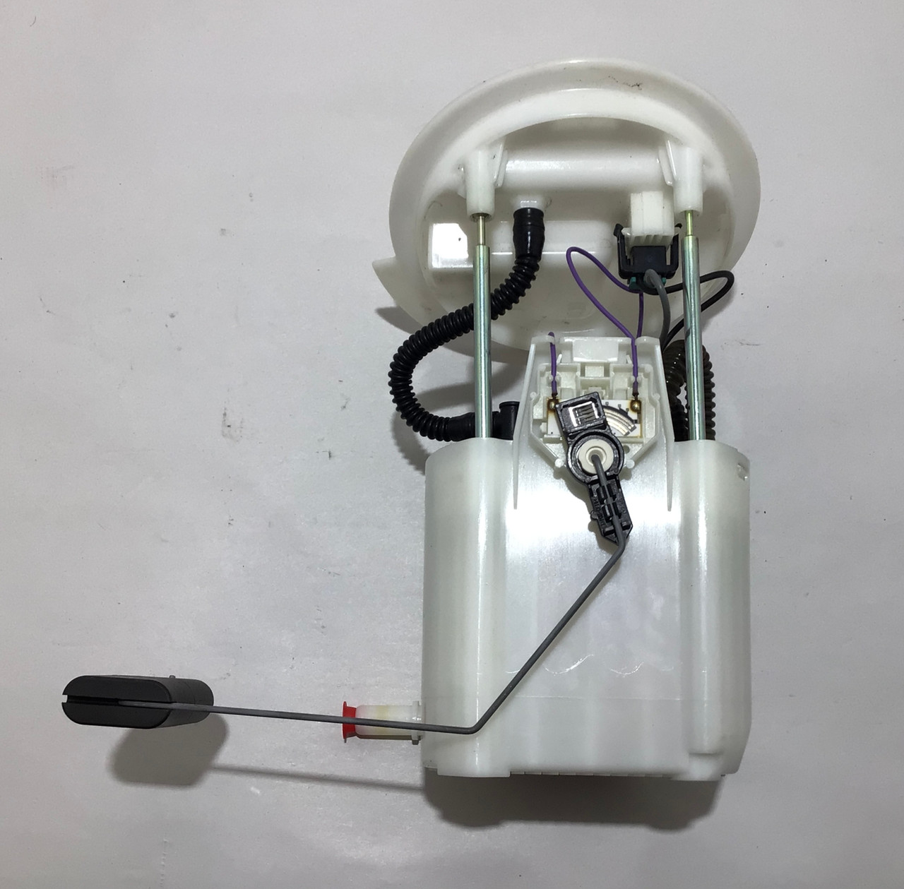 IMG_2514__98569.1677793337.jpg 2015-2017 Ford Mustang S550 OEM Fuel Pump Assembly / 76K FM007 - Image 1