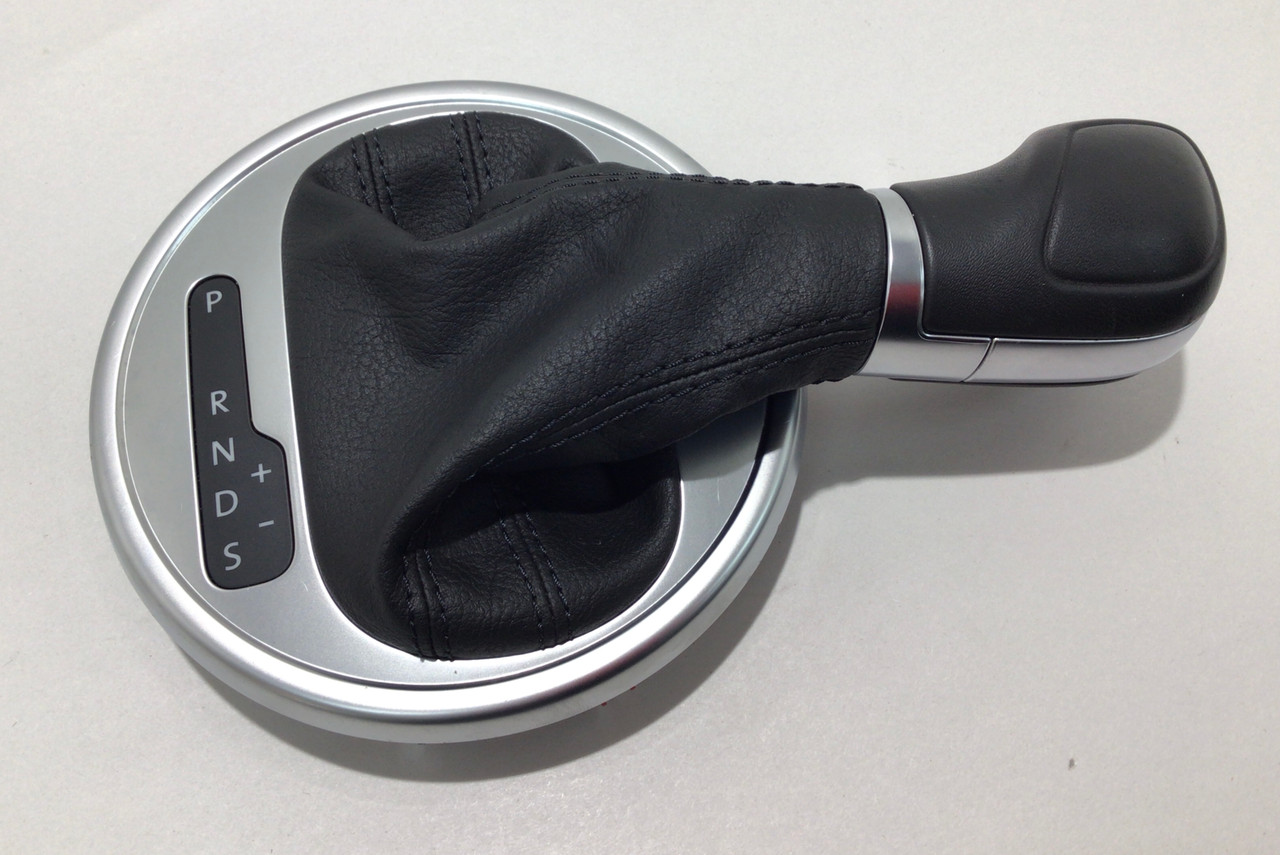 IMG_2754__88289.1690468381.jpg 2018-2019 Volkswagen Beetle Automatic Shift Knob w/ Boot / Trim Ring / VB008 - Image 1