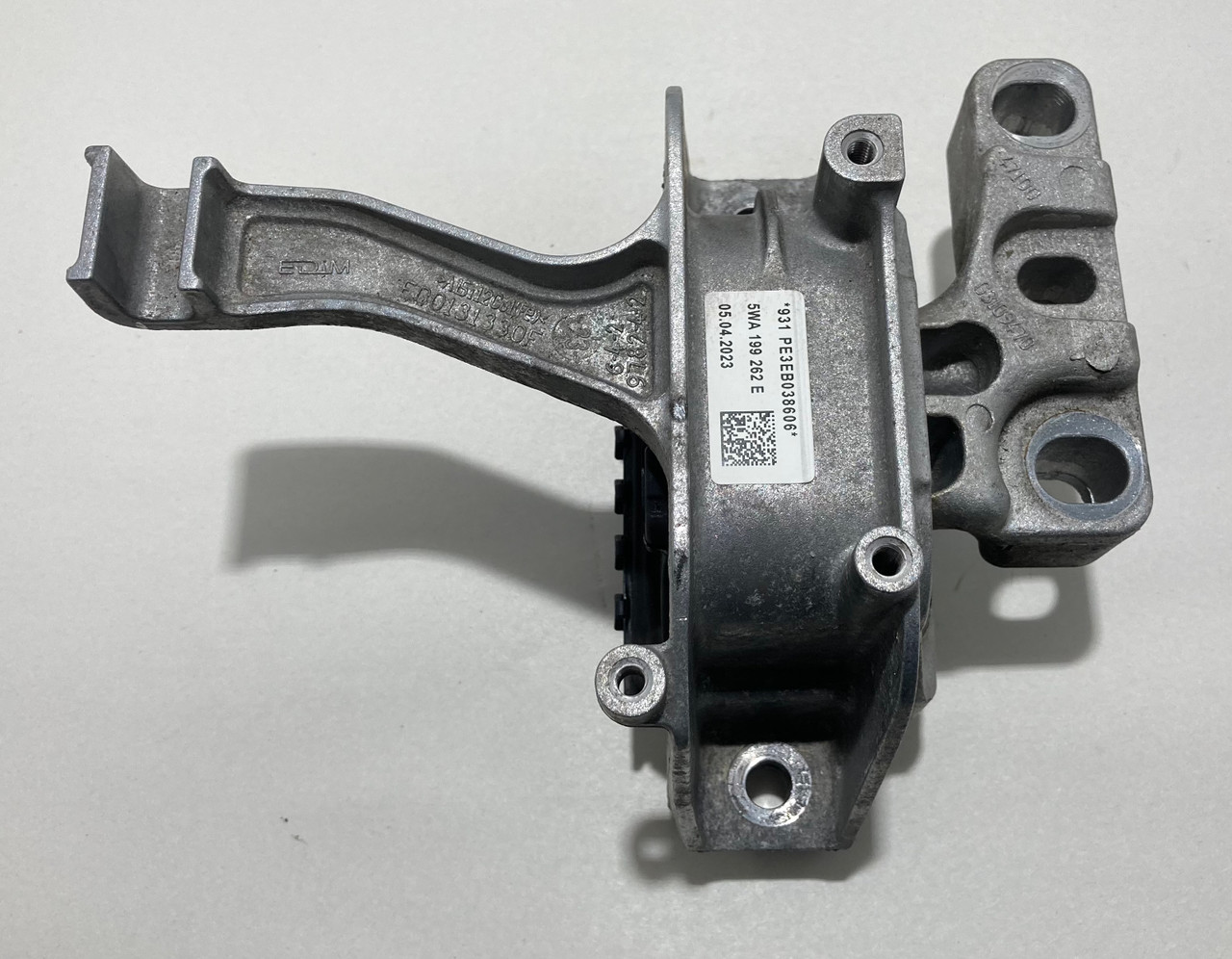 IMG_3727__86797.1747766644.jpg 2022-2024 Volkswagen MK8 GTI Passenger Side Upper Motor Mount Bracket / 25K M8001 - Image 1