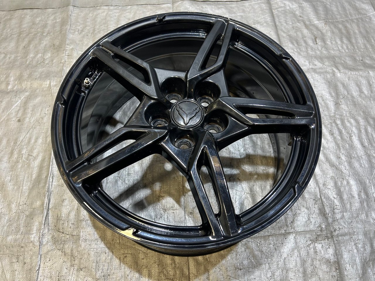 IMG_3733__03744.1770995947.jpg 2020-2025 Chevrolet C8 Corvette Stingray 19x8.5" OEM Front Wheel Rim *DAMAGE* / C8002 - Image 1