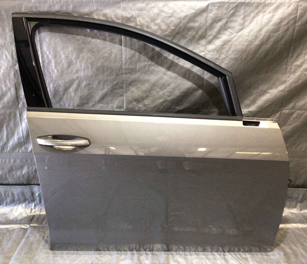 IMG_3964__06579.1639416976.jpg 2015-2018 Volkswagen Golf R 4DR Passenger Front Door Shell / Limestone Grey M7R01 - Image 1