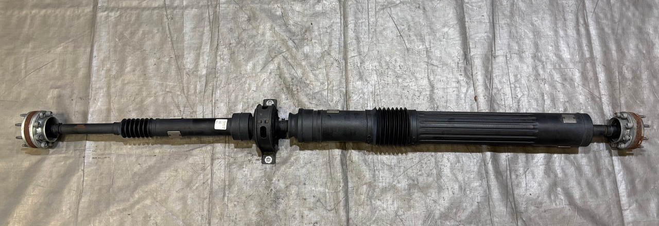 IMG_4733__53093.1779894669.jpg 2020-2024 Jeep Gladiator JT 3.6l 2 Piece Rear Drive Shaft w/ U Joints / 61K JT004 - Image 1