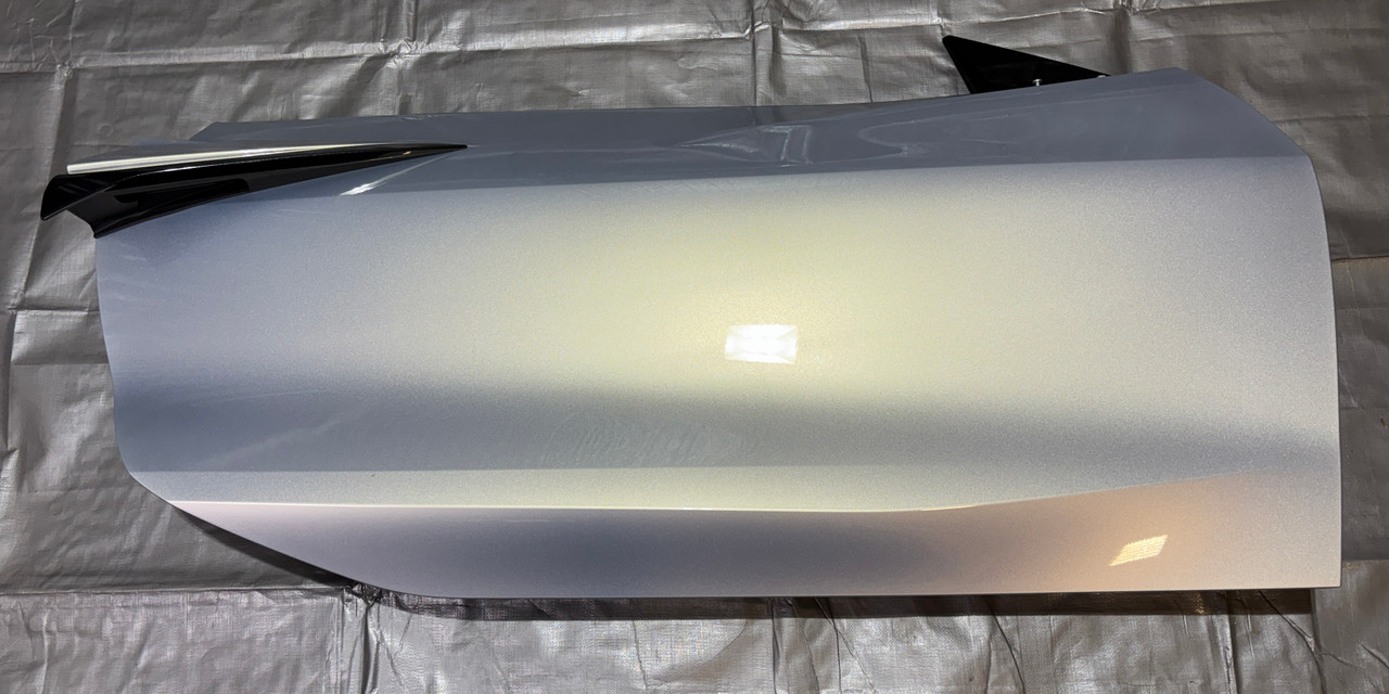 IMG_4983__36534.1769607289.jpg 2020-2025 Chevrolet C8 Corvette Passenger Side Door Assembly w/ Glass / Silver Flare Metallic C8001 - Image 1