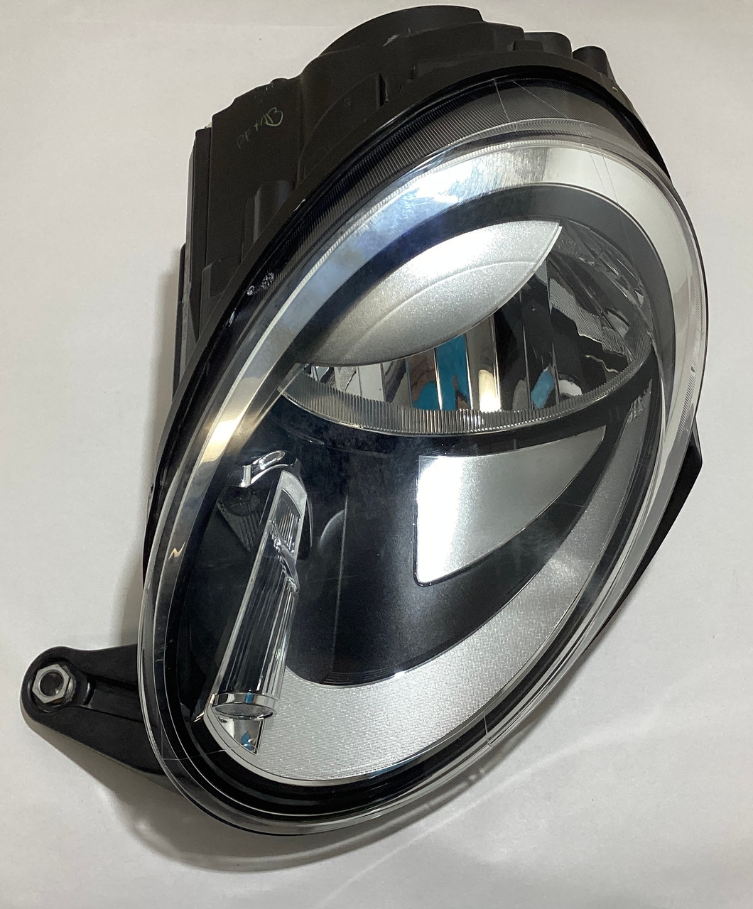 IMG_5255__87206.1690478249.jpg 2012-2019 Volkswagen Beetle Driver Side Halogen Headlight / VB008 - Image 1