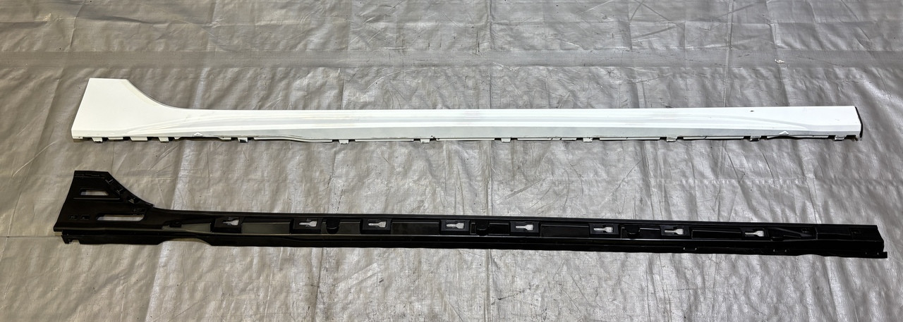 IMG_5275__49395.1781876792.jpg 2022-2024 Volkswagen MK8 Golf R Passenger Side Skirt Rocker Panel w/ Mounting Rail / Pure White M8R01 - Image 1