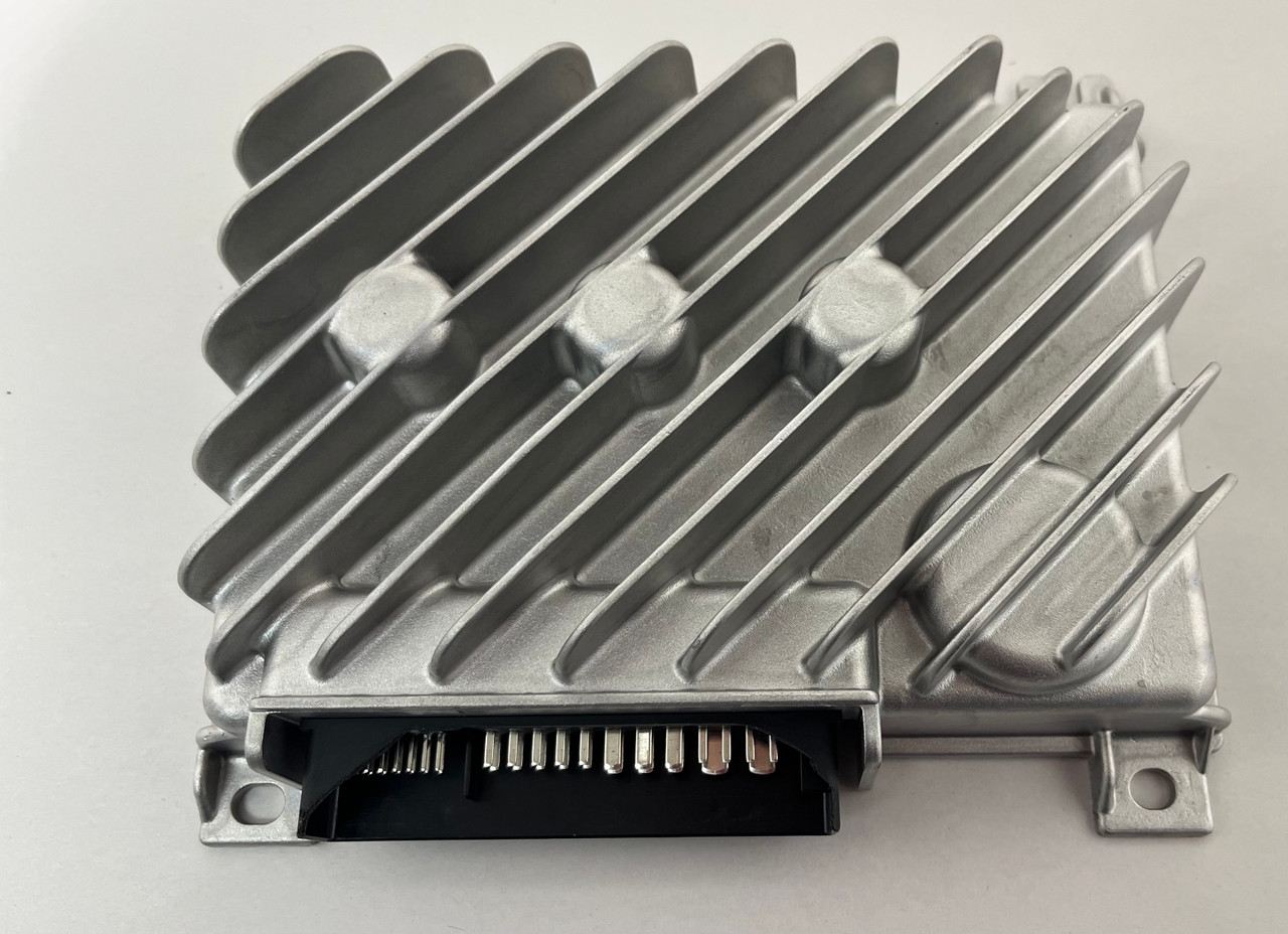 IMG_5974__89574.1781878326.jpg 2022-2025 Volkswagen MK8 Golf R GTI OEM Audio Amplifier / 5H0035456A / M8R01 - Image 1