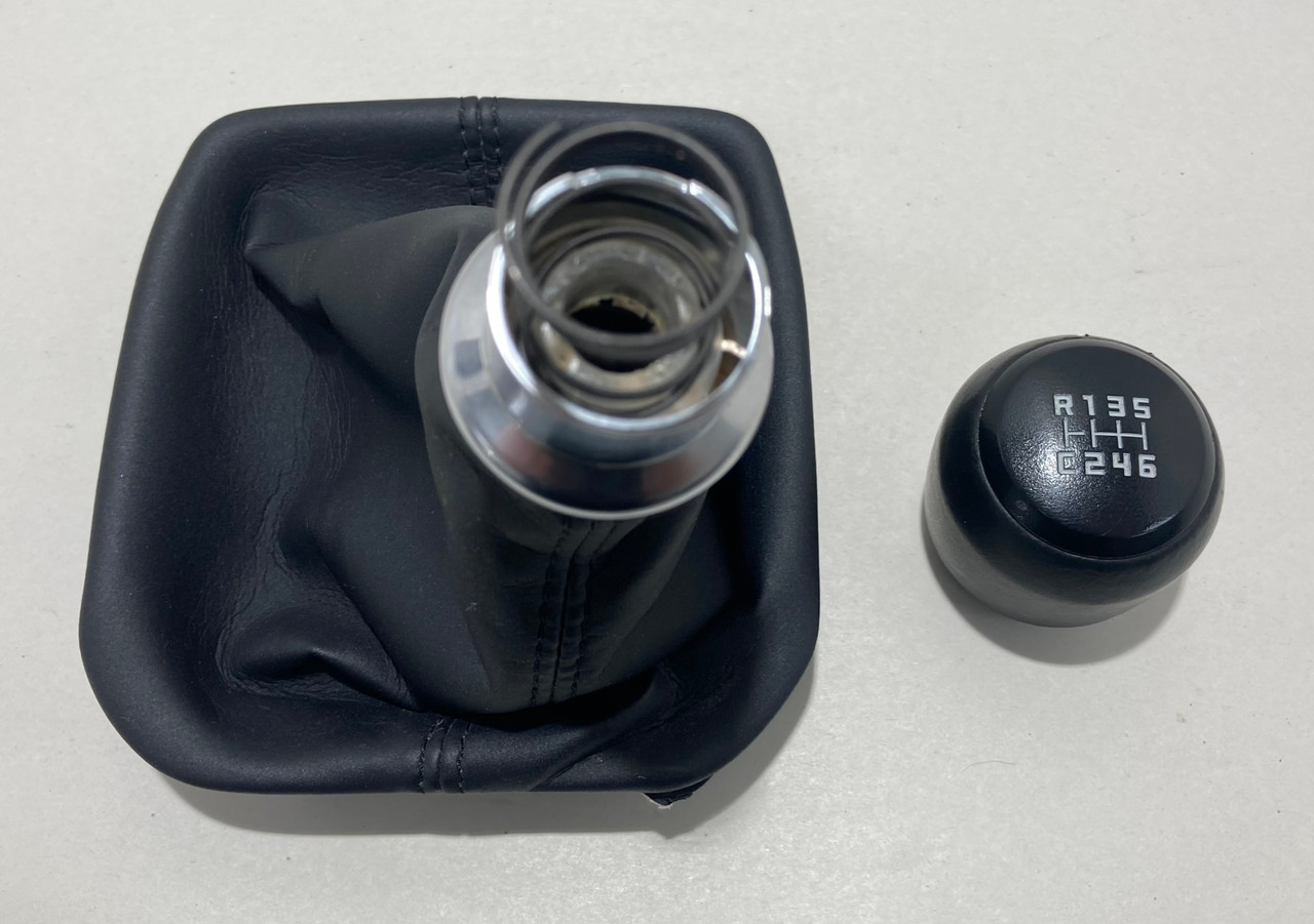 IMG_6539__22406.1735061875.jpg 2021-2024 Ford Bronco 7 Speed Manual Shift Knob w/ Boot / BR001 - Image 1