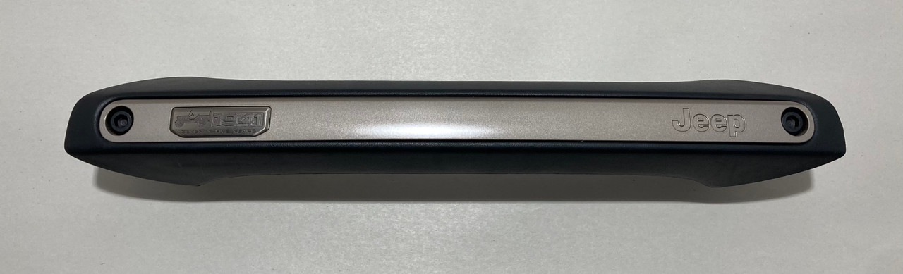 IMG_7362__58307.1749494698.jpg 2011-2018 Jeep Wrangler JK 75th Anniversary Edition Passenger Grab Handle Trim / JK014 - Image 1