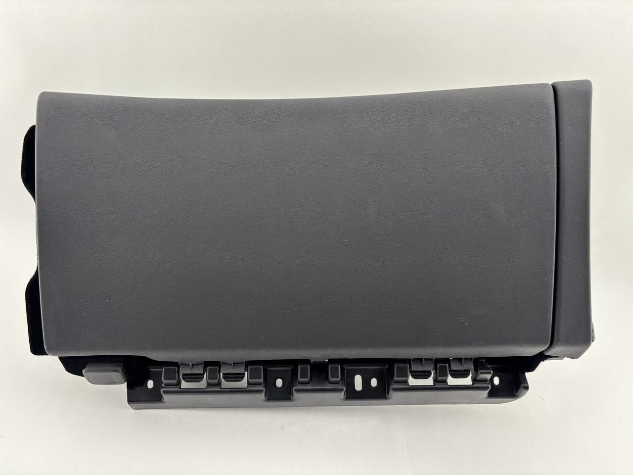 IMG_8399__08584.1770756640.jpg 2020-2025 Chevrolet C8 Corvette OEM Glove Box Compartment / Black / C8002 - Image 1