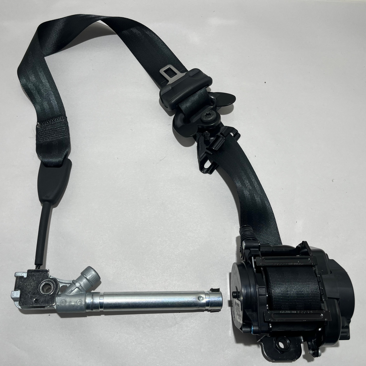 IMG_8624__81092.1775237105.jpg 2022-2025 Ford Maverick Passenger Front Seat Belt w/ Pretensioner SRS / MV005 - Image 1