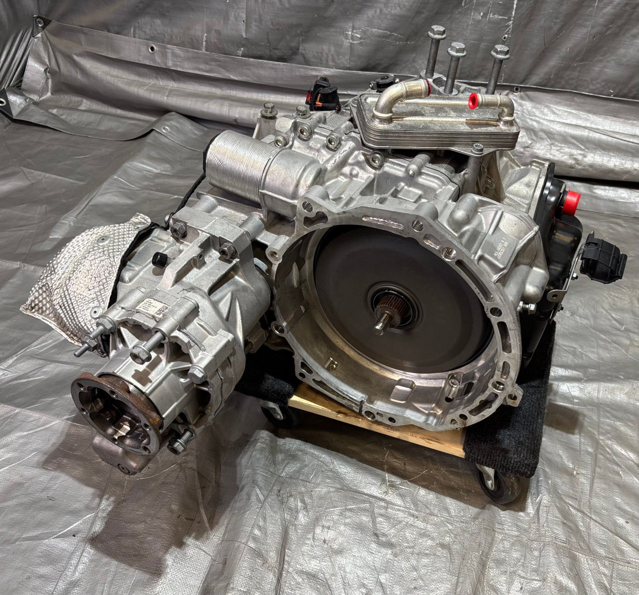 IMG_8700__09557.1782141801.jpg 2022-2025 Volkswagen MK8 Golf R DSG Automatic Transmission w/ Transfer Case / VES / 19K M8R01 - Image 1