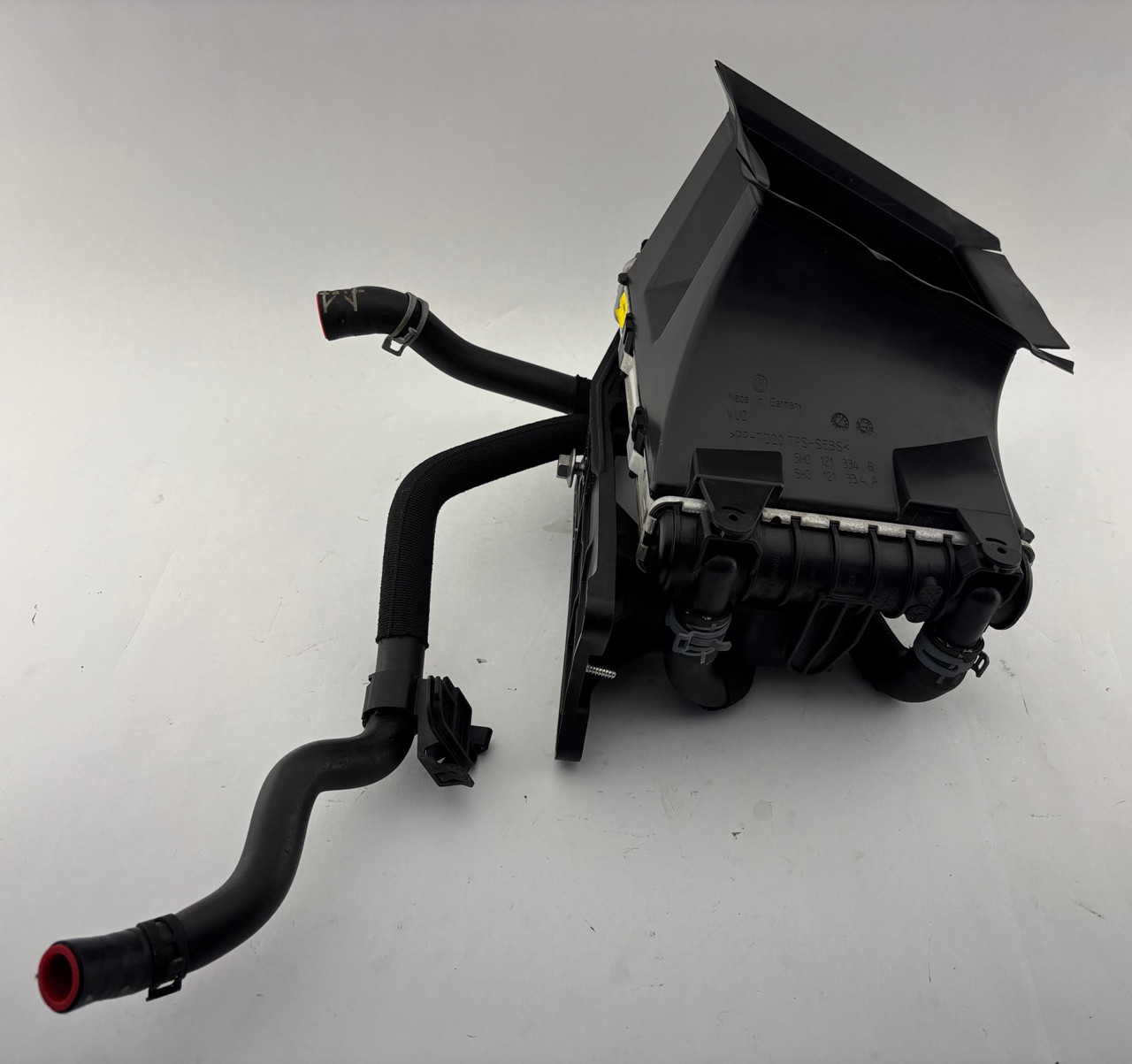 IMG_8799__11063.1782150173.jpg 2022-2025 Volkswagen MK8 Golf R Driver Side Auxiliary Cooling Radiator / 19K M8R01 - Image 1