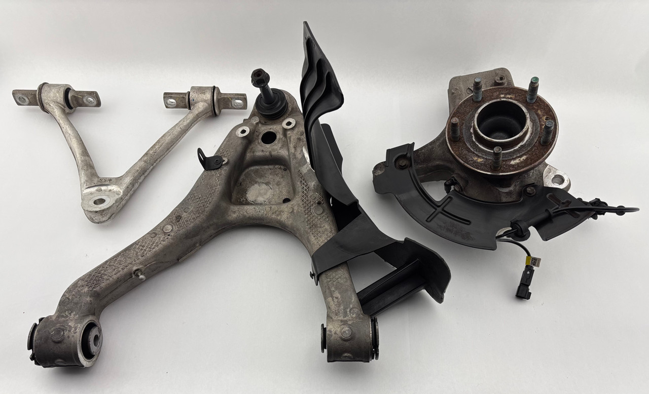 IMG_8895__28008.1777660623.jpg 2014-2019 Chevrolet C7 Corvette Driver Front Knee Spindle Hub w/ Control Arms / 40K C7008 - Image 1