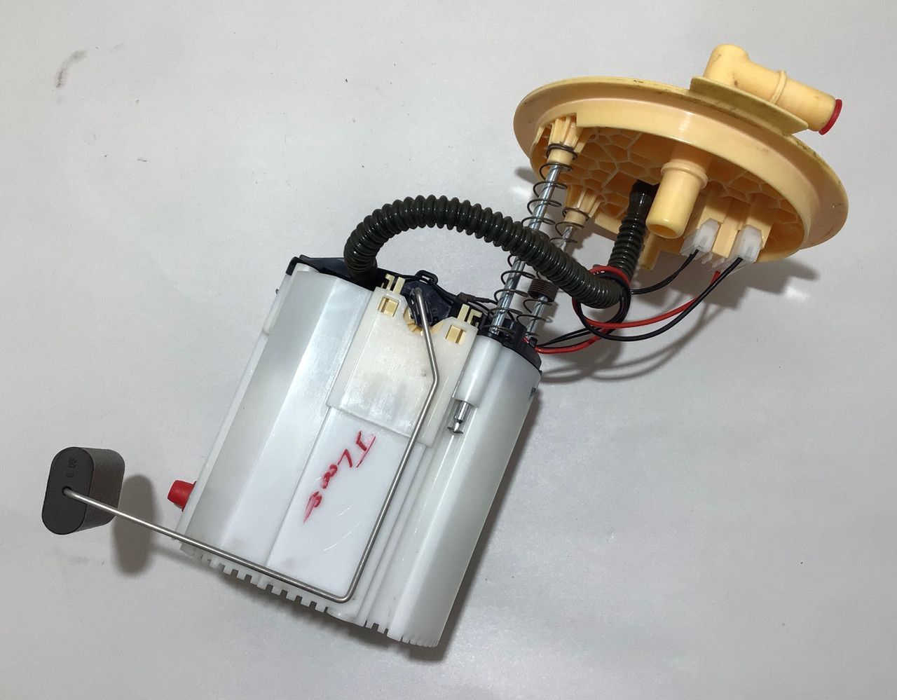 IMG_9860__89225.1693584920.jpg 2018-2021 Jeep Wrangler JL 3.6l Fuel Pump Assembly / 52030306AD / 64K JL005 - Image 1