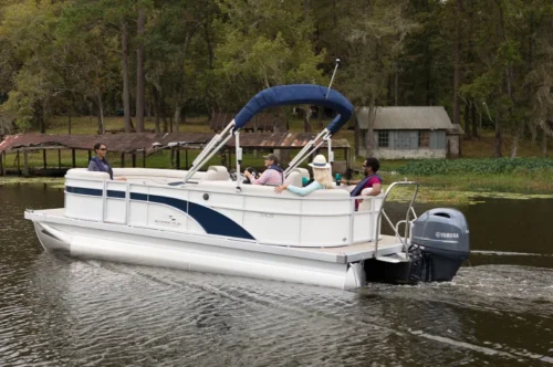 Yamaha 90 HP Outboard Motor — Power Trim & Tilt, Electric Start, Remote Mechanical Control - Image 4