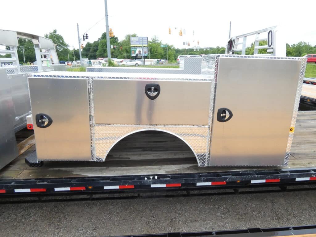 zimmerman-advg-94-x-102-aluminum-service-body-stock-25b001-spencer-trailers.jpg Zimmerman ADVG 94″x 102″ Aluminum Service Body Stock #25B001 – Spencer Trailers - Image 1