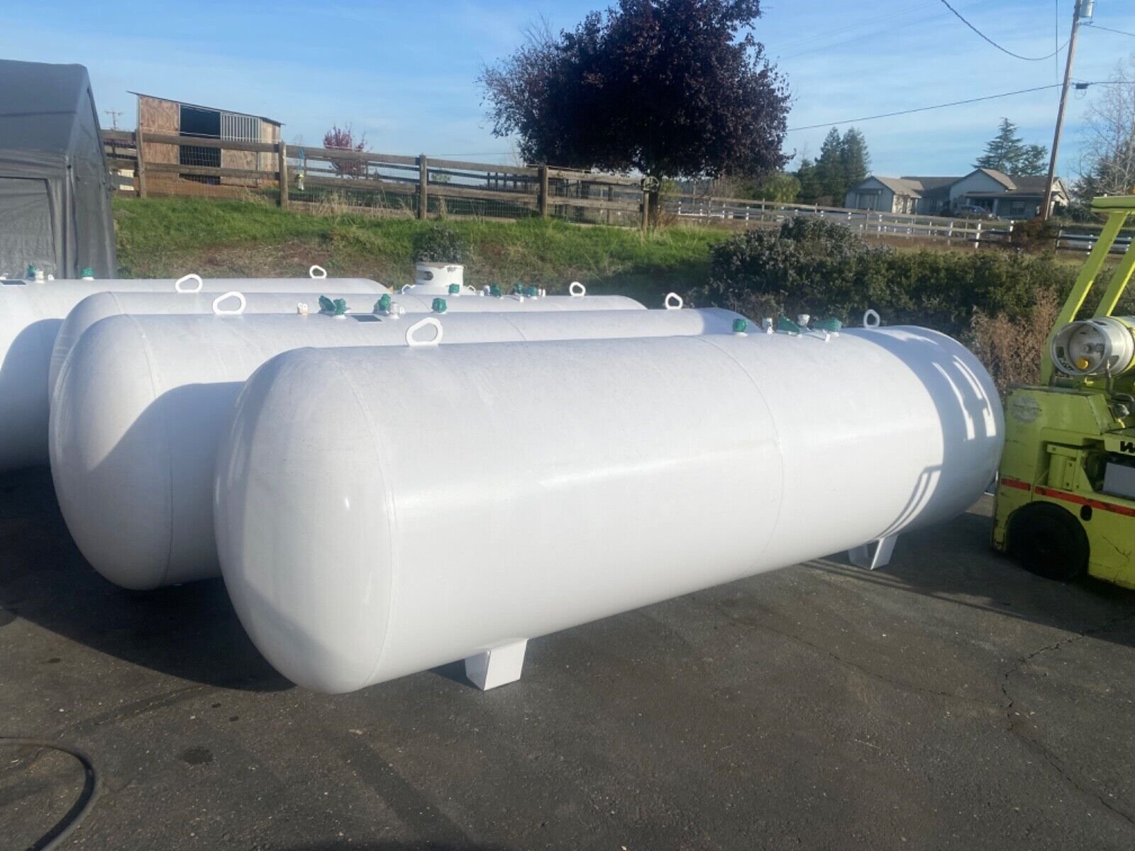 1000-gallon-propane-tanks-for-sale-propane-tank-for-sale-1.jpg 1000 Gallon Propane Tank - Image 1