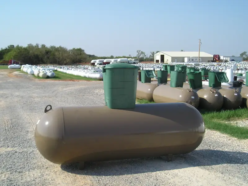 110825-002_0-1.webp 1000 gallon below ground propane tank with riser - Image 1